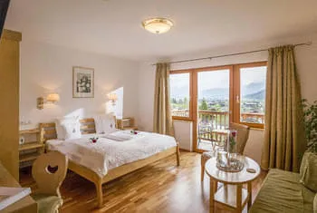 Chambre sans barrières au Gartenhotel Rosenhof Kitzbühel