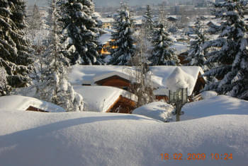 Winter dream in the holiday home in the hotel garden - family holiday Tyrol