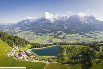 Astberg Going © Dietmar Denger - Astberg Pony Alm Going - Bildarchiv Skiwelt