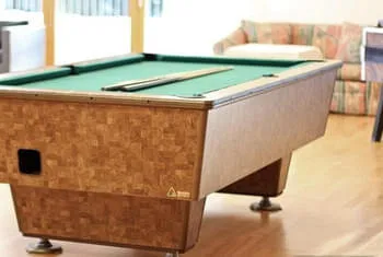 Billard - plaisir pour toute la famille - vacances en famille 