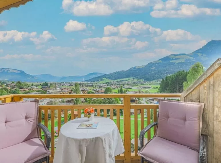zimmer_mit_bergblick__hotel_in_d_1.jpg